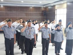 Pelaksanaan Apel Bersama Secara Virtual Kordinator Bidang Hukum Berjalan Sukses