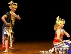 Adaptasi Gaya Tari Mangkunegaran
