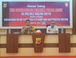 Tim Bidkum Polda Aceh Sosialisasikan UU Nomor 1 Tahun 2023 Tentang KUHP dan Restorative Justice di Polres Nagan Raya