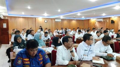 Bupati Anwar Sadat Pimpin Rapat Evaluasi LPPK Triwulan II Tanjab Barat Tahun 2025