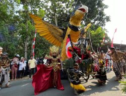 12 Kontingen Meriahkan Karnaval Seni dan Budaya Desa Sidoagung Tempuran
