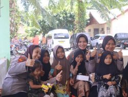 Salurkan Bantuan di TPA Alue Siron Nagan Raya, Mahasiswa STIK Angkatan 83 Sindikat IX Gelar Trauma Healing 