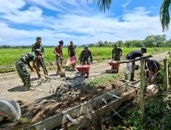 Panas Membakar Tubuh Tak Menggoyahkan Tekad Bulat Satgas TMMD Kodim 0105/Abar Bangun Jalan Masa Depan