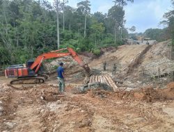 Tim Satgas TMMD 127 Kodim 0116 Nagan Raya Terus Pacu Pembangunan Jalan Desa di Beutong