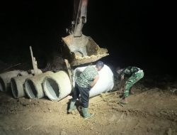 Tancap Gas, Satgas TMMD Kodim 0116 Nagan Raya Beraktivitas Hingga Malam Hari 