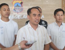 Konvoi Remaja Berseragam Sekolah dan Bawa Sajam