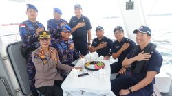 Patroli Perairan Dan Rendezvouz,Ditpolairud Polda Kepri Bangun Sinergi Dengan Polisi Singapura