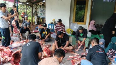 Tebar Kepedulian Idul Adha, PDM Purwakarta Sembelih 3 Sapi dan 5 Kambing